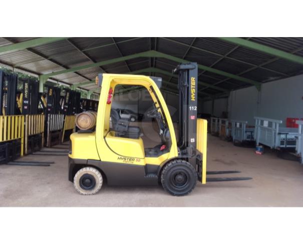 Foto de ITAÚNA/MG - EMPILHADEIRA - HYSTER H50FT - TRIPLEX - ANO: 2011/2011 - PA13110