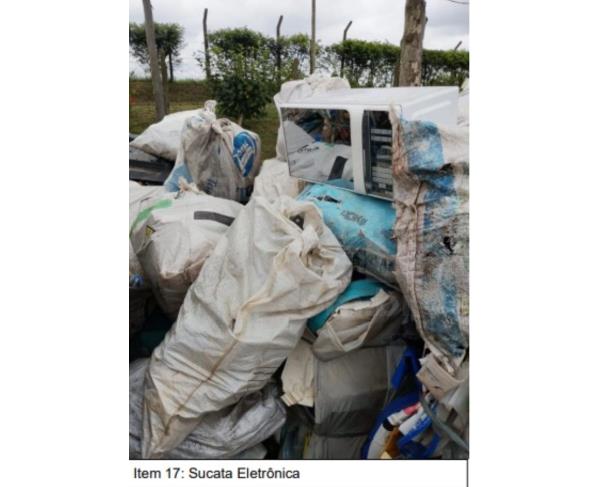 Foto de JECEABA/MG - LOTE UNICO COMPOSTO POR MATERIAIS RECICLÁVEIS E SUCATAS 