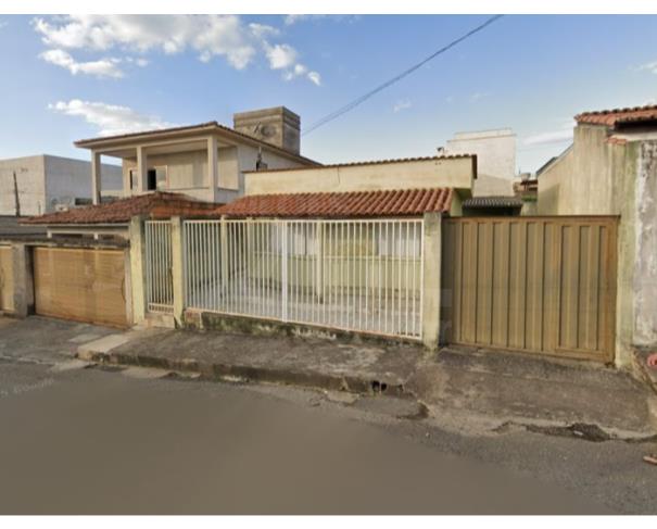 Foto de CAMPO BELO/MG — [Fração ideal de 50% sobre] uma casa no bairro Jardim América 