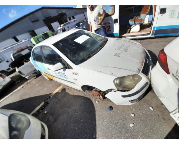 Foto de RIO DAS OSTRAS/RJ - VW POLO SEDAN 1.6