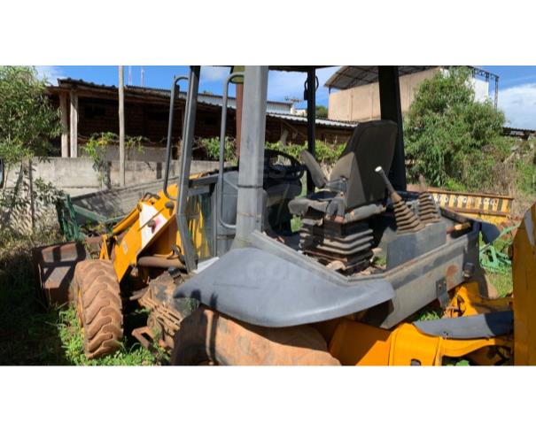 Foto de LAGOA DOURADA/MG - Retroescavadeira JCB, modelo 3C.
