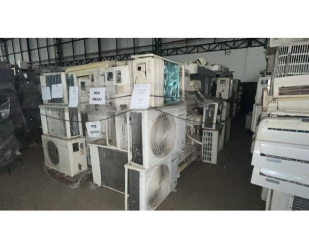 Foto de MANAUS/AM - BEBEDOUROS, FREEZER, REFRIGERADOR, CONDICIONADOR DE AR