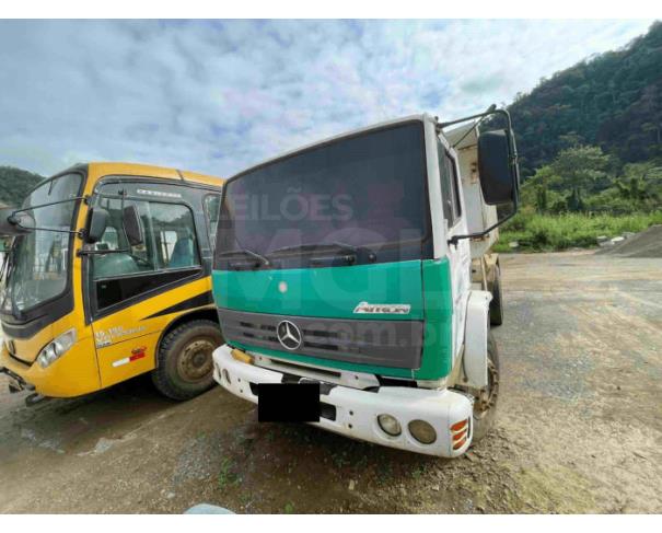 Foto de ADRIANÓPOLIS/PR - Caminhão Mercedes-Benz Atron 2729 K 6x4, 2014/2014, DIESEL 