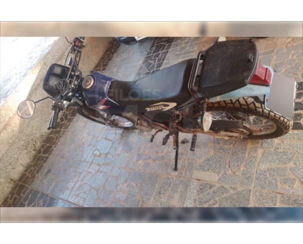 Foto de VIÇOSA/MG - Motocicleta HONDA NX 200