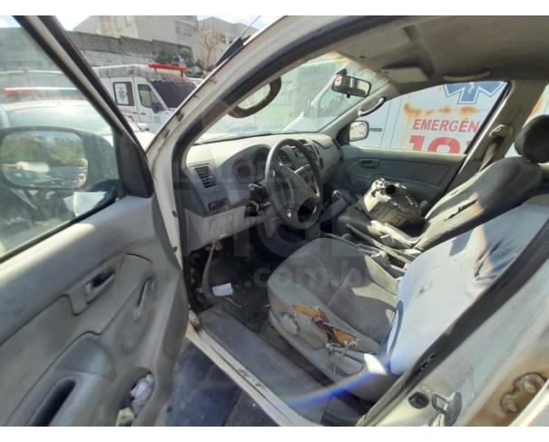 Foto de RIO DAS OSTRAS/RJ - ESP. ABER.C.DUPL. I. TOYOTA HILUX CD 4X4