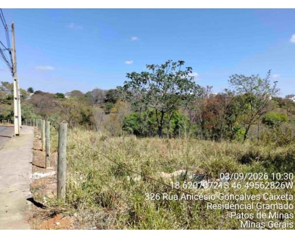 Foto de PATOS DE MINAS/MG - Lote 01 da Quadra 03, destinado a equipamento comunitário, com área de 3.920,39 m², localizado no Bairro Campos Elíseos