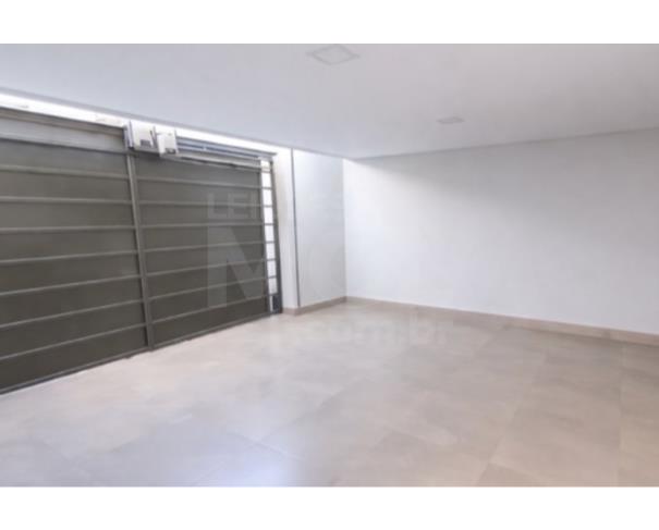 Foto de PIRAPORA/MG – Casa e seu respectivo lote com a área de 360,00m², situado no bairro São João Batista