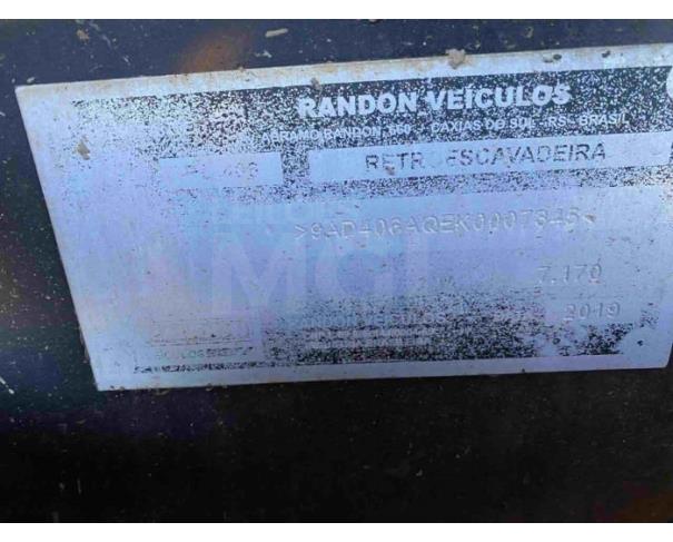 Foto de TREVISO/SC - Retroescavadeira Randon, modelo RD406
