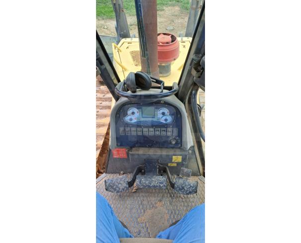 Foto de ITAÚNA MG - TRATOR DE ESTEIRA D150B NEWHOLLAND - FROTA TE001