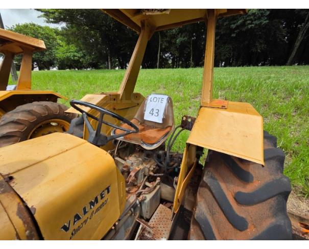 Foto de LONDRINA/PR - TRATOR AGRÍCOLA 4X2 MARCA VALMET MODELO 86ID