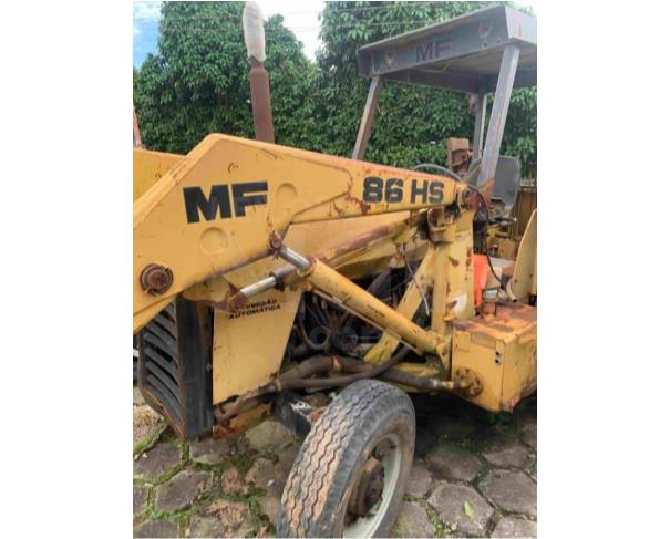 Foto de CARMO/RJ - Retroescavadeira Massey Ferguson, modelo 86HS - 75CV