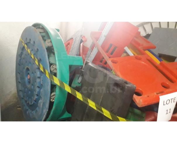 Foto de CARAPICUÍBA/SP-Brinquedos diversos. 