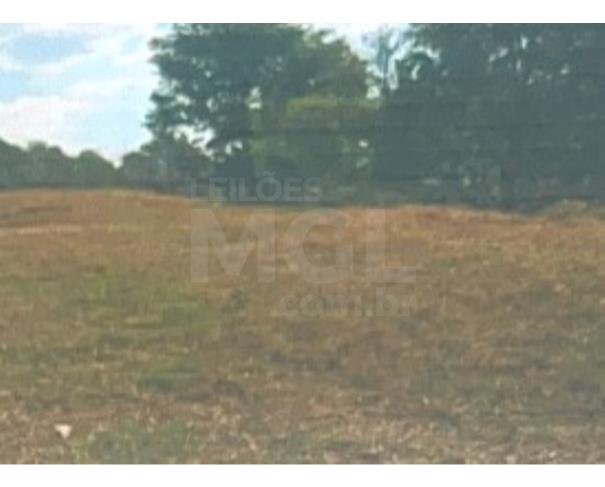 Foto de OLIVEIRA/MG – Lote com a área de 2.170m², situado no bairro Recanto da Serra