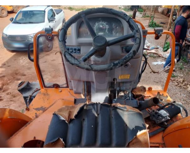 Foto de DOURADOQUARA/MG - Trator Agrícola Budny, modelo BDY 7540, 4X4.