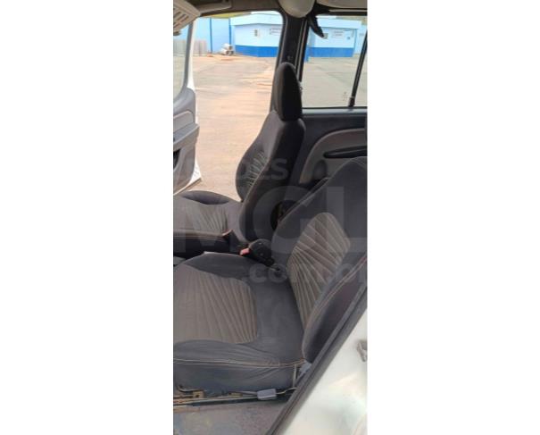 Foto de IBITURUNA/MG - Fiat/Doblo Essence 7L E, 2016/2017, FLEX 