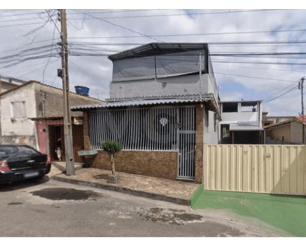 Foto de ITAÚNA/MG - Lote de terreno com 3 casas no bairro Santanense.