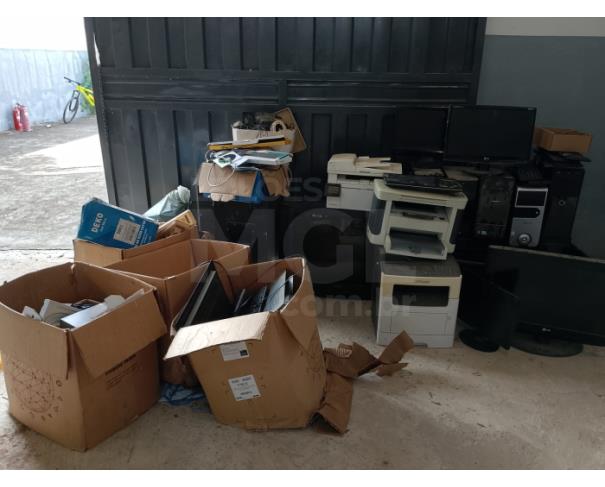 Foto de SÃO GERALDO DO BAIXIO/MG - Lote de equipamentos de informática