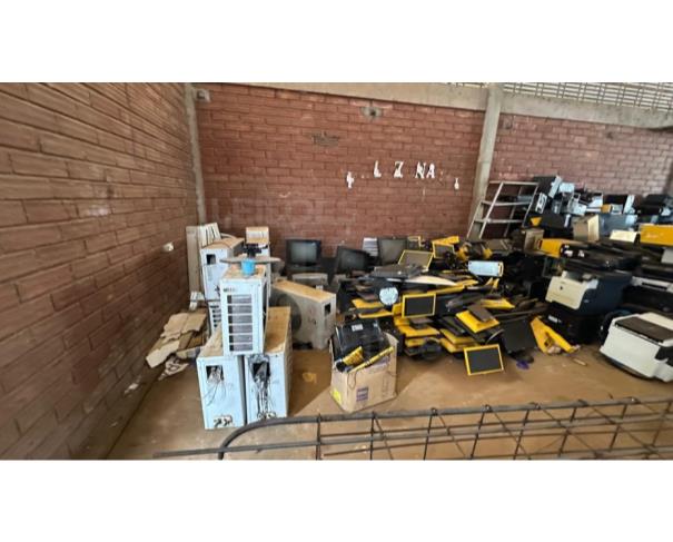 Foto de VALENÇA/BA – Sucata Ferrosa Diversas (Fogões, geladeiras, armários de ferro, diversos mecânica, ventiladores, monitores, CPU’s, macas dentre outros)