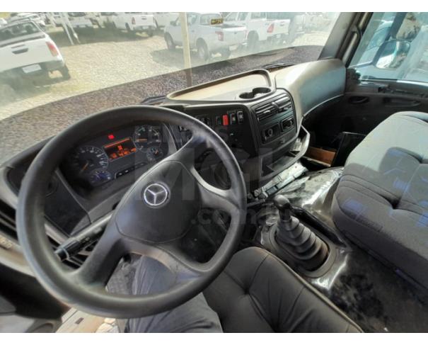 Foto de ITAÚNA MG CAMINHÃO NO CHASSI MERCEDES BENZ ATEGO 2429 - ANO 2012/2012