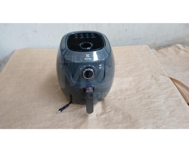 Foto de ITAÚNA/MG - AIR FRYER ELECTROLUX 