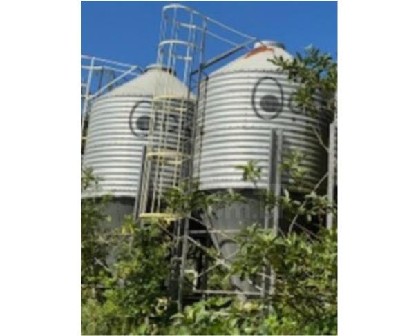 Foto de ORATÓRIOS/MG - 02 Silos para armazenagem de grãos marca CASP, capacidade de 7 toneladas
