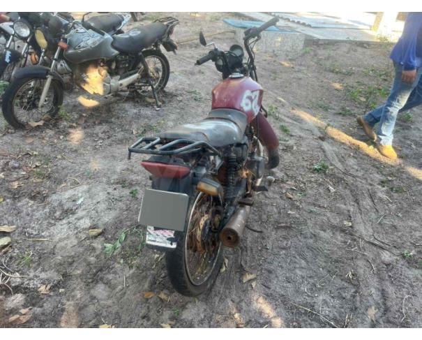Foto de ARAGUAPAZ/GO - Motocicleta HONDA CG150 Titan ES - PARA RETIRADA DE PEÇAS - MOTOR INSERVÍVEL