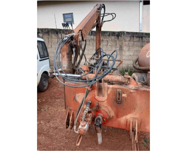 Foto de PARAGUAÇU/MG - Roçadeira Agrícola Hidráulica Articulada, tipo lateral, para acoplamento em trator agrícola, equipada com braço hidráulico articulado, cilindros, mangueiras, comando hidráulico e reservatório de óleo