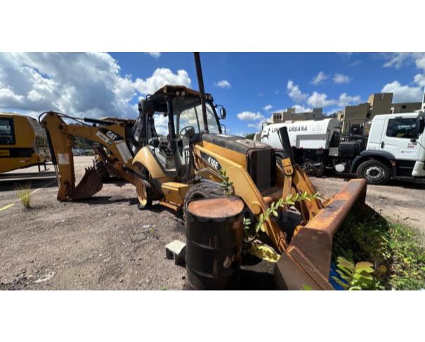 Foto de ITABIRITO/MG - Retroescavadeira Caterpillar 416E