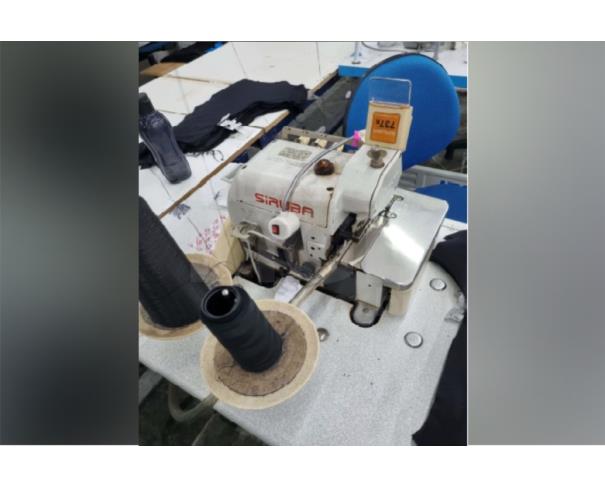 Foto de Cachoeira de Minas/MG - Máquina de costura Overlock