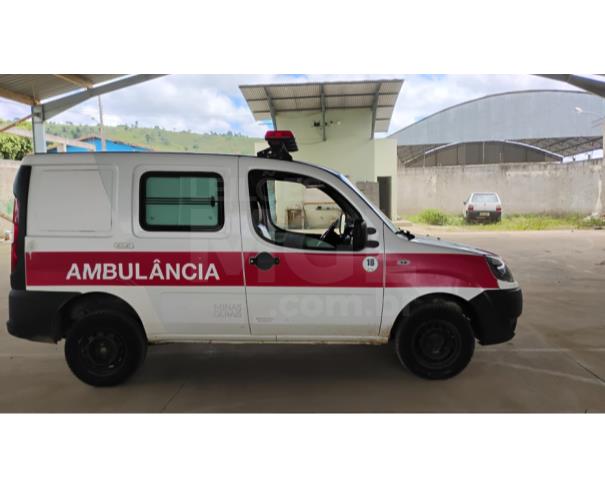 Foto de NOVO ORIENTE DE MINAS/MG- Caminhonete- Ambulanc Fiat Doblo Rontan Amb2- 2015/2016