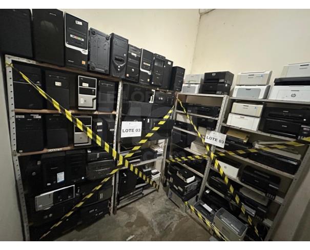 Foto de AMARGOSA/BA - Sucatas de equipamentos de informática inservivéis