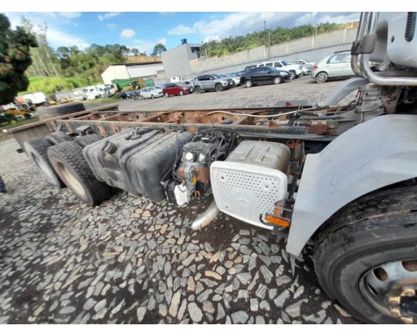 Foto de ITAÚNA MG CAMINHÃO NO CHASSI MERCEDES BENZ ATEGO 2429 - ANO 2012/2012