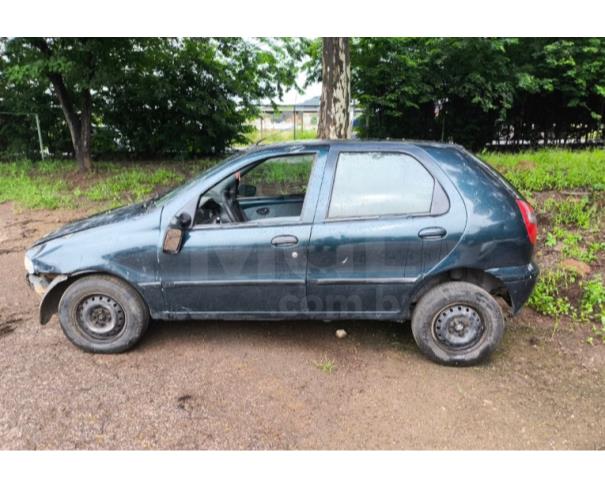 Foto de ITAÚNA/MG- FIAT PALIO  YOUNG 2001/2001 BAIXADO/SUCATA- PA12788