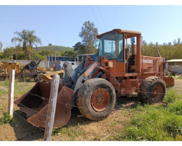 Foto de SANTA RITA DO SUPUCAÍ/MG-CARREGADEIRA VOLVO L50 2001