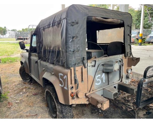 Foto de RIO DE JANEIRO/RJ- VTNE PICAPE EMP GE DEFENDER 90 1/2T 4X4 LAND ROVER