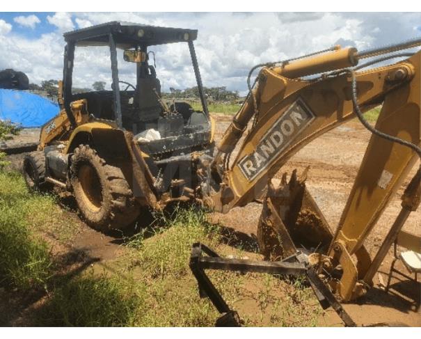 Foto de JANAÚBA/MG - RETROESCAVADEIRA RANDON 4X4