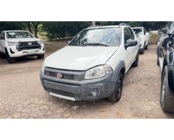 Foto de ITAÚNA/MG - CAMINHONETE FIAT/STRADA HARD WORKING CABINE DUPLA E ANO 2017/2017 - SC1128