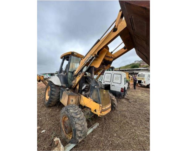 Foto de SANTA BARBARA DO MONTE VERDE/MG - RETROESCAVADEIRA JCB 3C 4x4