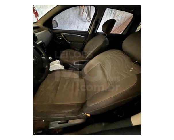 Foto de BAEPENDI/MG - RENAULT Duster 16 D 4X2 - 2012/2013