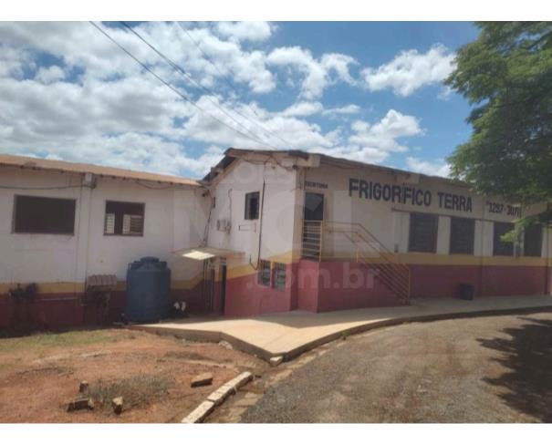 Foto de ALFENAS/MG - Frigorífico com terreno de 11.428,00m² no Córrego do Pântano