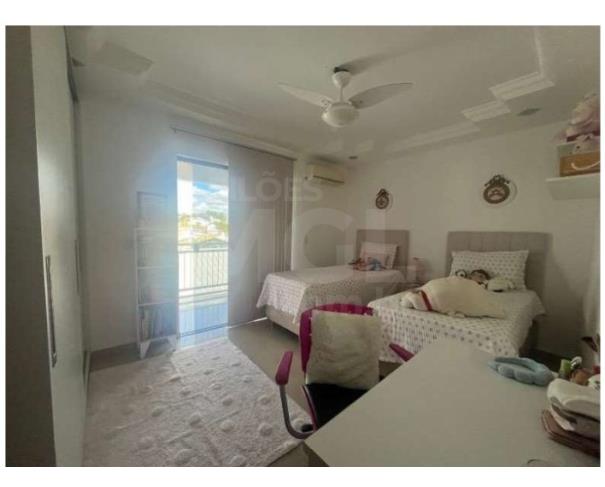 Foto de ITAPERUNA/RJ – Casa com 233,70 m² de área construída, situada no bairro Presidente Costa e Silva