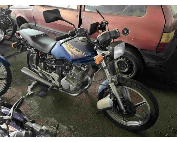 Foto de CAPIVARI/SP - VEÍCULO CONSERVADO - HONDA/CBX 200 STRADA - 2001/2001