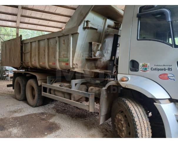 Foto de COTIPORÃ/RS -  Caminhão Basculante Ford Cargo 2422, 2011/2012