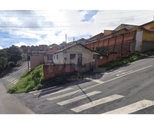 Foto de JACUTINGA/MG — Lote com área 324m² no bairro Monsenhor Dutra. 