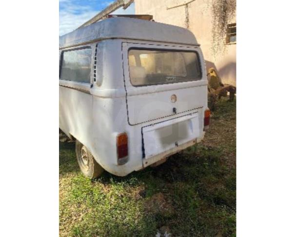 Foto de PORCIÚNCULA/RJ - VW Kombi 2004/2005