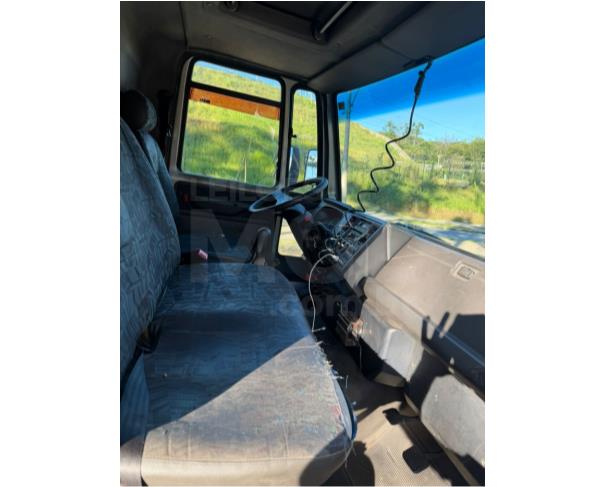 Foto de BELO HORIZONTE/MG  CONJUNTO FORD CARGO 816 RODOMOURA - CAVALO TRATOR COM A PRANCHA 02 EIXOS