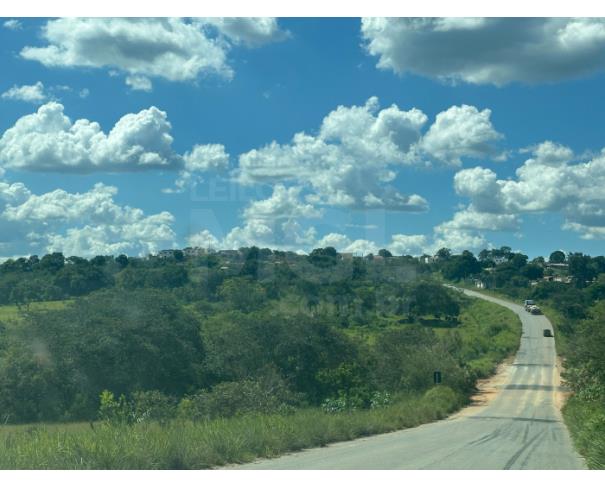 Foto de DIVINÓPOLIS/MG — Terreno com 6.08.13 hectares (60.800m²) próximo a área urbana 