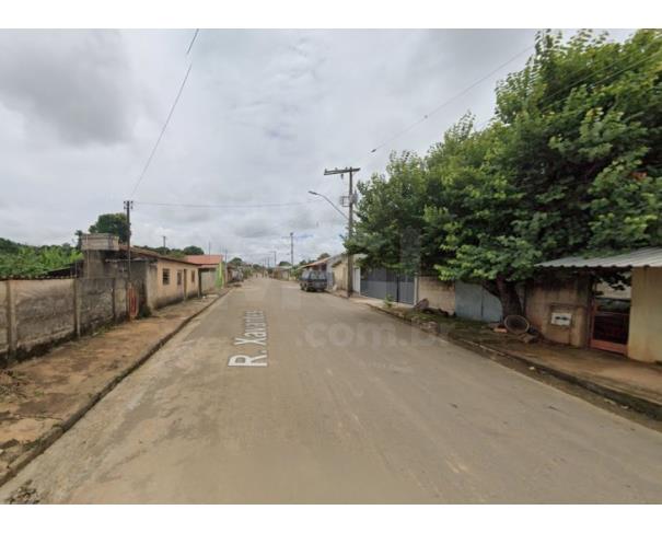 Foto de DORES DO INDAIÁ/MG - [Fração de 1/3 sobre] uma casa 3 quartos no bairro São José. 