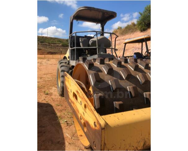 Foto de PRESIDENTE KENNEDY/ES - Rolo compactador volvo, SD105F