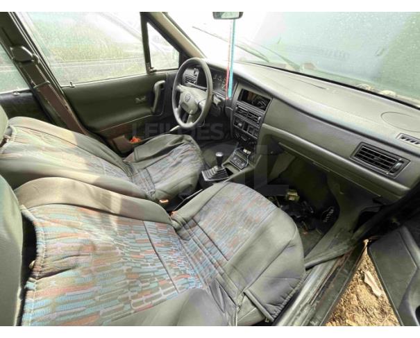 Foto de CAPIVARI/SP - VEÍCULO CONSERVADO - VW/SANTANA GL 2000 I - 1995/1996